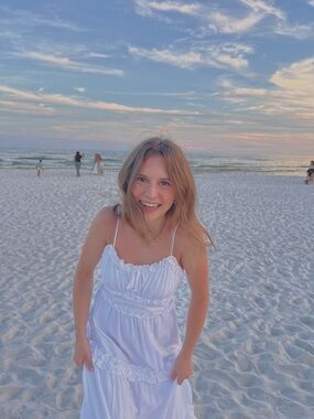 Meet your Posher, Celia